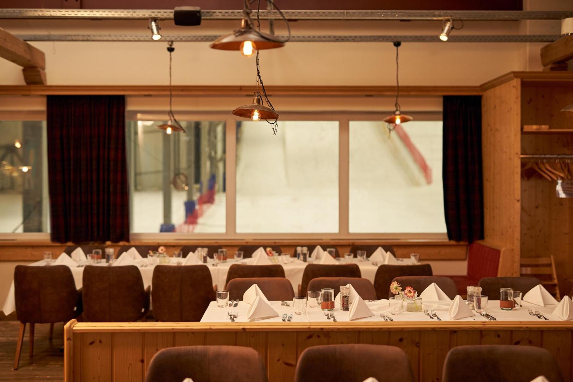 Hotel Hamburg-Wittenburg Van Der Valk Екстериор снимка